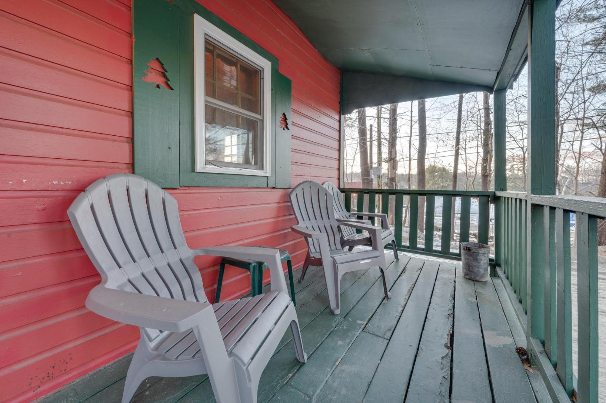 Апартаменты Cozy Laconia Studio With Pool Access - 2 Mi To Lake! Экстерьер фото