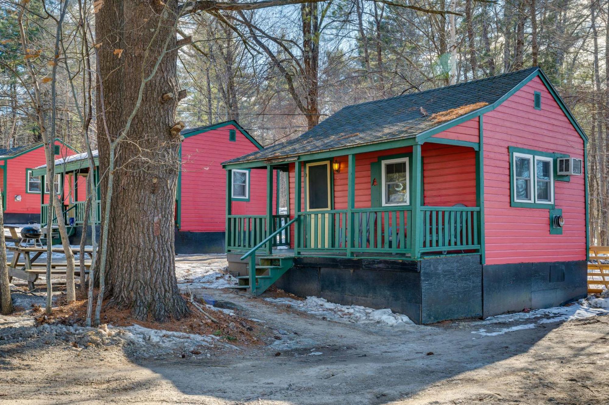 Апартаменты Cozy Laconia Studio With Pool Access - 2 Mi To Lake! Экстерьер фото