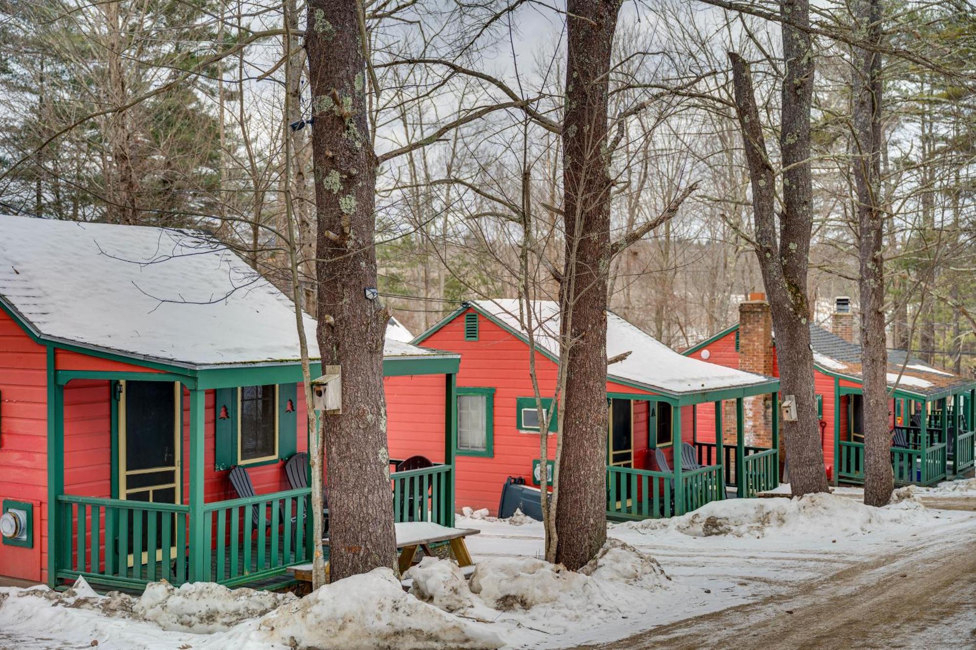 Апартаменты Cozy Laconia Studio With Pool Access - 2 Mi To Lake! Экстерьер фото