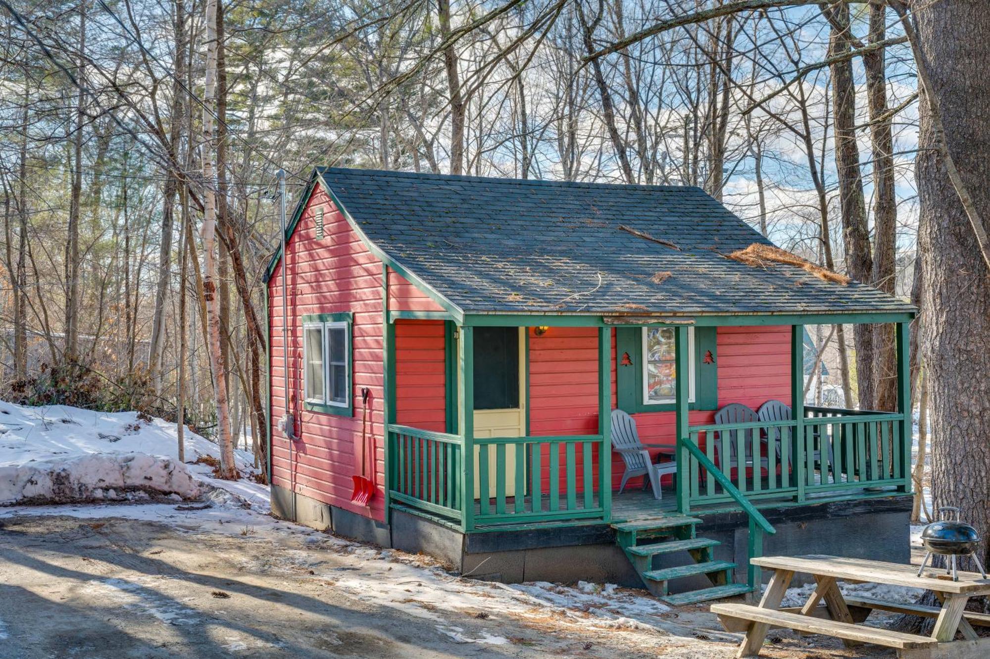 Апартаменты Cozy Laconia Studio With Pool Access - 2 Mi To Lake! Экстерьер фото